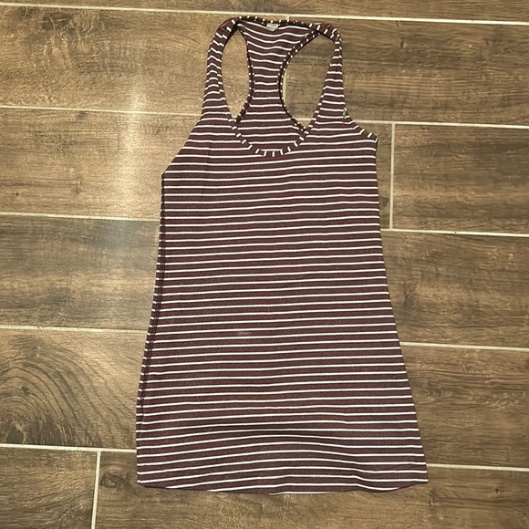 Lulu Lemon workout top, great condition, size 2 - Picture 1 of 1